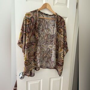 Rustty Dustyy open front paisley short sleeve kimono top size large